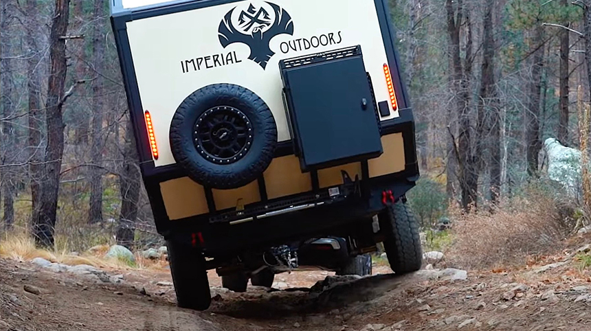 Woods-Trail-Boulder-intro