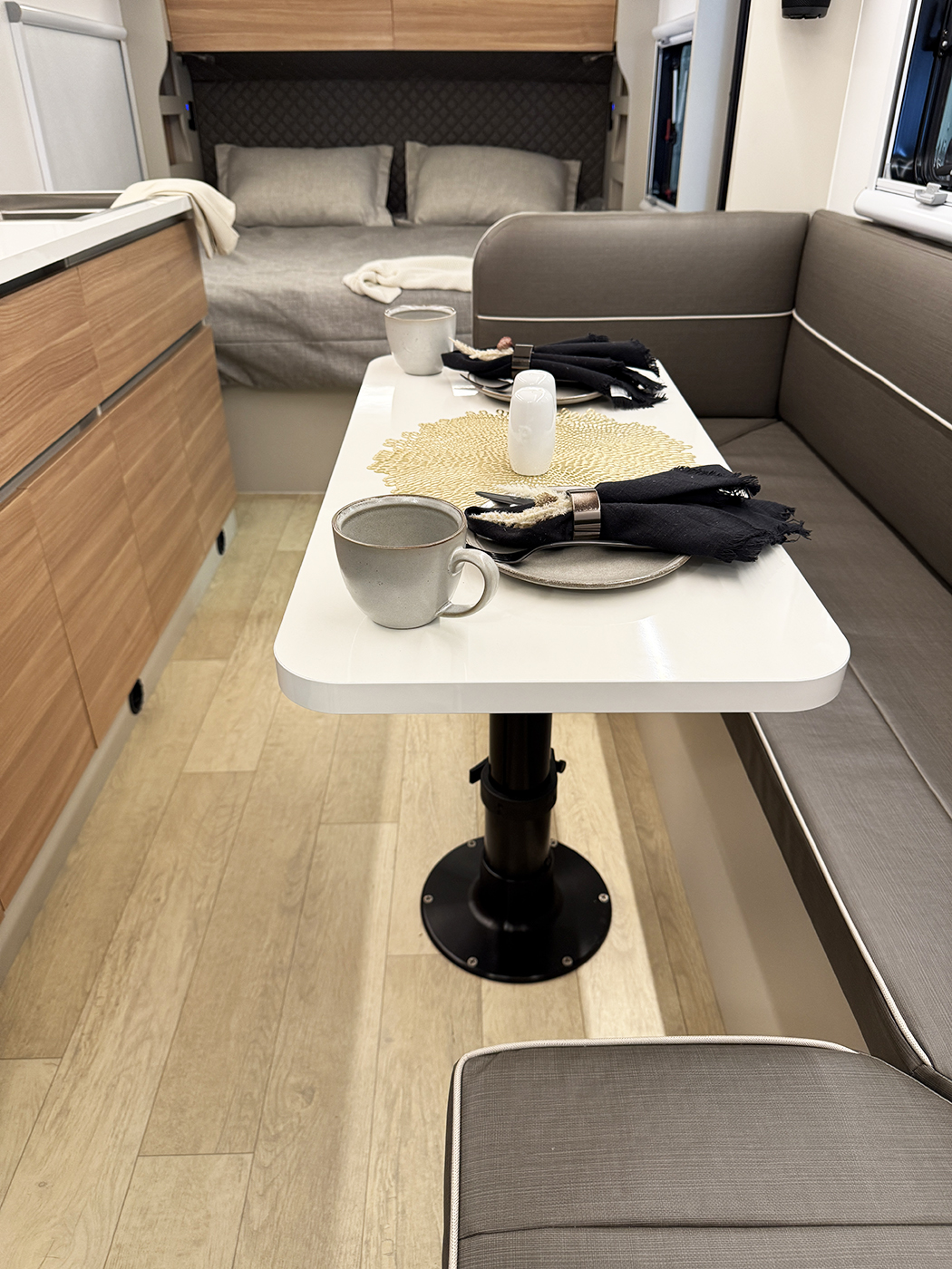 S195 dining table and bed