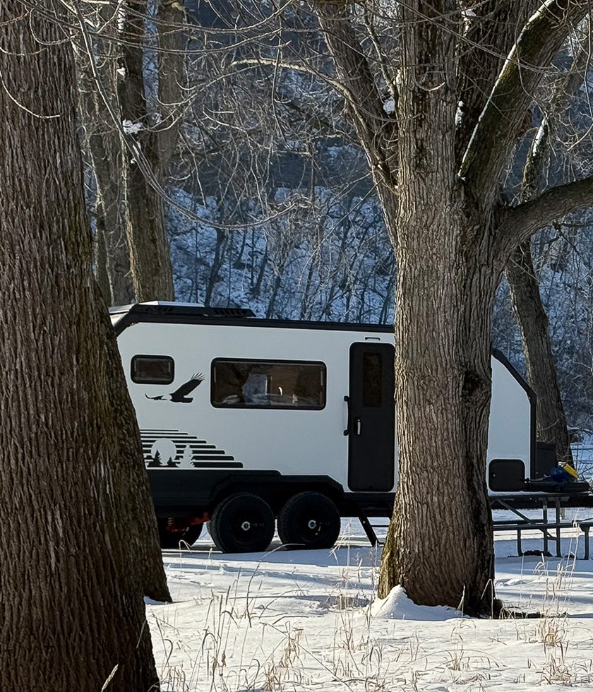 Winter camping along the rocky mountains wall of Colorado in the S195 from Imperial Outdoors.
